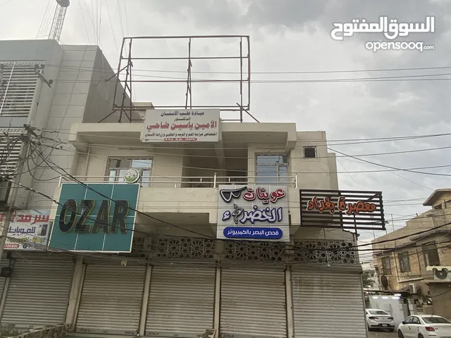 هيكل اعلانات ودعايات للأيجار السنوي مقابل اعدادية وثانوية المتميزات وبلازا الخضراء-حي الخضراء