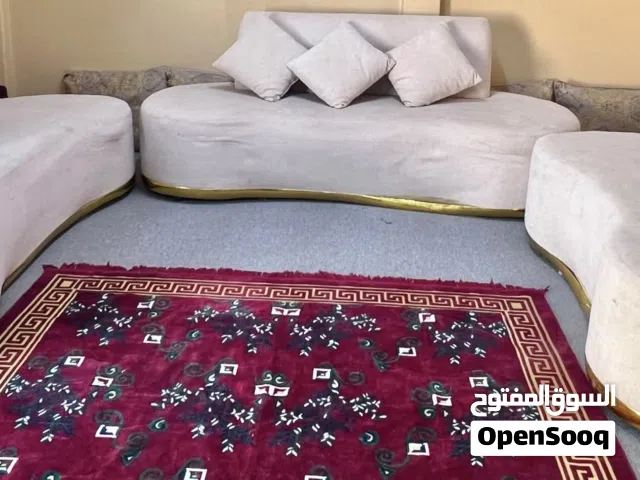 كنب موديل جديد استعمال خفيف وبيع سهللل