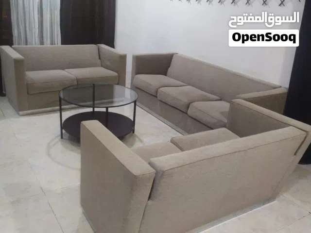 كنب ممتاز مع طاولة