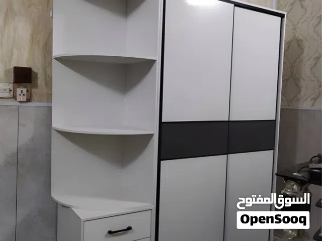 خزانة للبيع