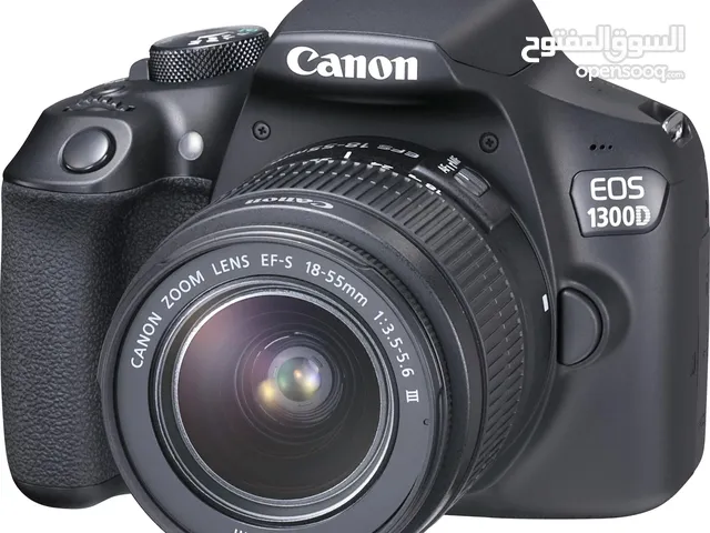 كاميرا كانون شبه جديدة موديل EOS 1300D مع ثلاث عدسات احترافية و فلاش خارجي و بطارية و شاحن اصلي