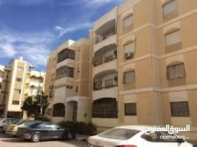 شقه 7000 الحدايق دور ثاني علوي