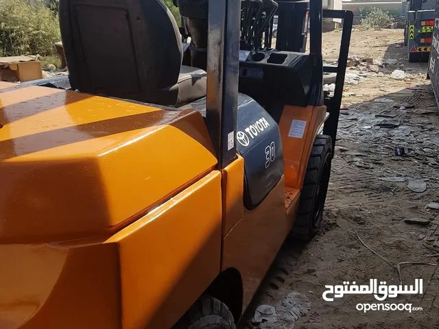 تويوتا رافعة شوكية 5 طن للبيع 2016