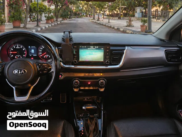 2019 كيا ستونيك EX