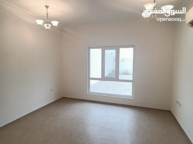 Bousher 6 bedrooms villa for rent فيلا للايجار ببوشر 6 غرف