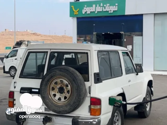 Nissan Patrol 1990 in Al Riyadh
