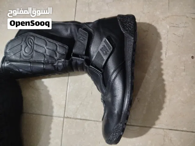 حذاء دراجه ايطالي اصلي للبيع