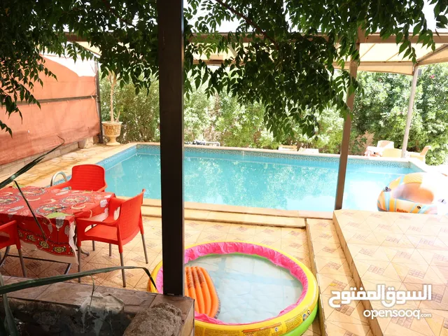 شاليه بسعر مغري على طريق الزرقاء جرش يبعد عن دوار معصوم 10 كيلو