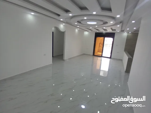 200 m2 3 Bedrooms Apartments for Sale in Zarqa Al Zarqa Al Jadeedeh