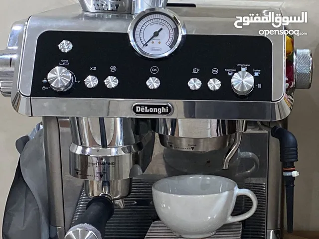 ماكينة صنع القهوة ديلونجي DeLonghi