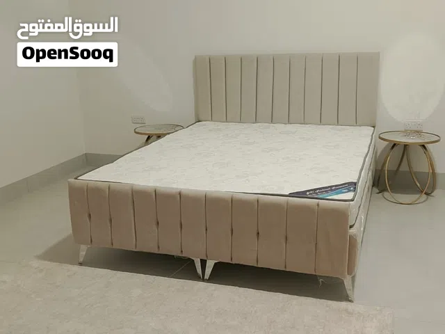 سرير للبيع