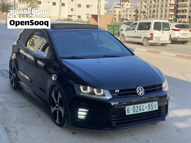 2012 فولكسفاغن بولو Standard