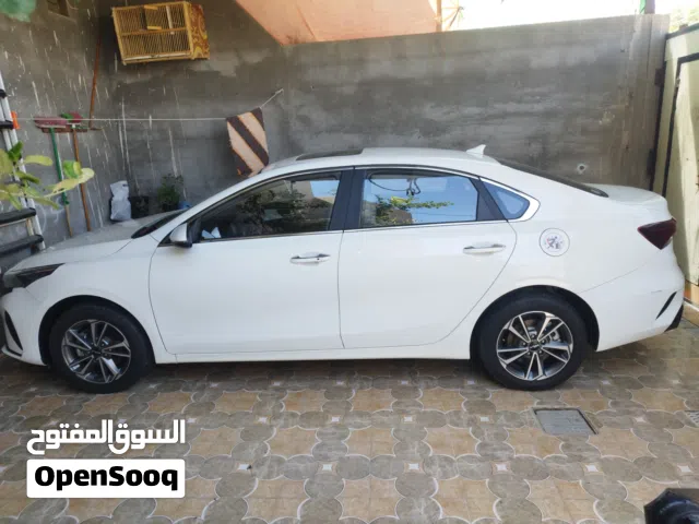 2022 كيا K3 EX