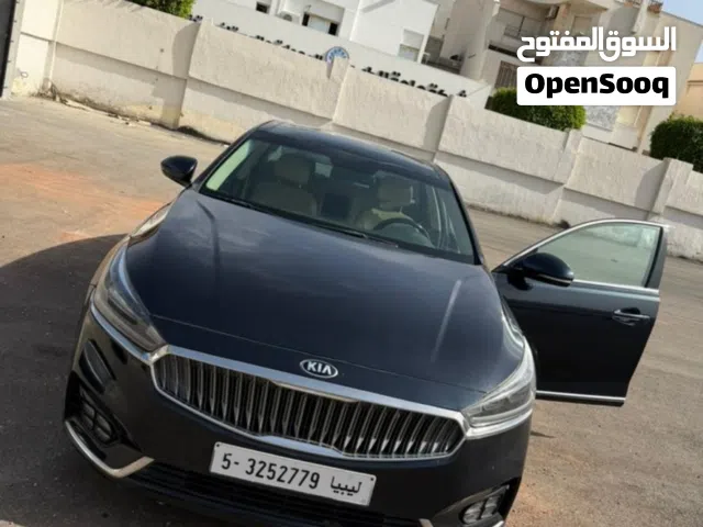 2019 كيا كادينزا Limited