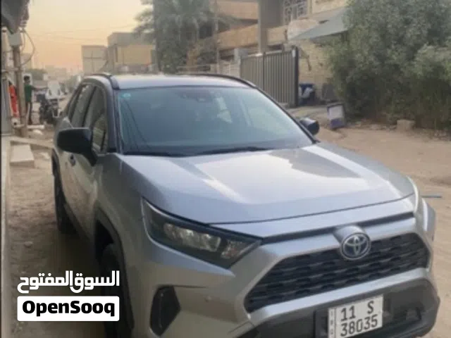2022 تويوتا راف فور LE