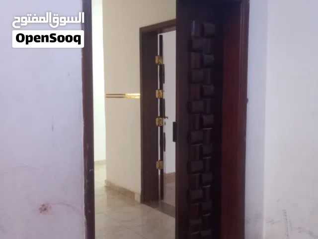 السلام عليكم يوجد لدينا شقه فخمه التصميم اللهم بارك في السراج