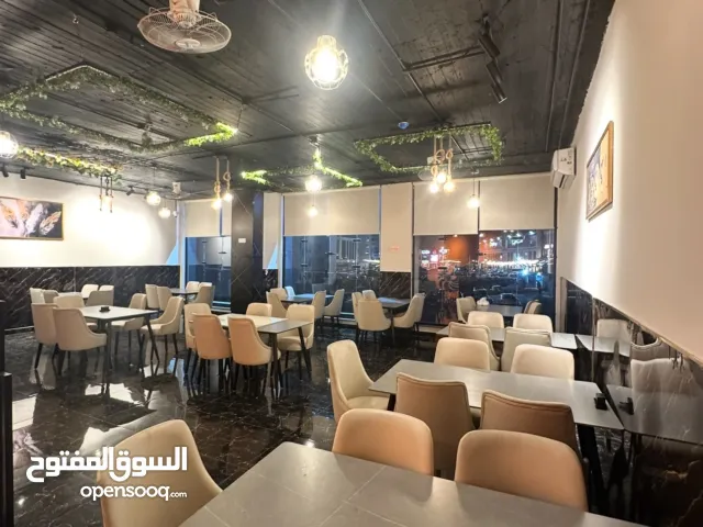 مطعم للبيع في قلب منطقة المطاعم في السابع