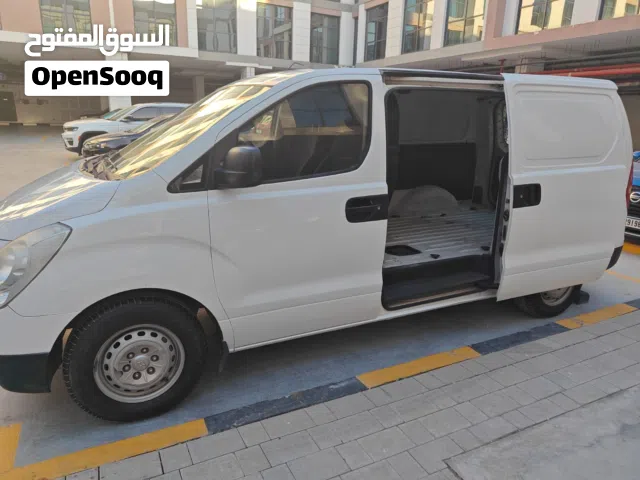 2012 Hyundai H1 GL