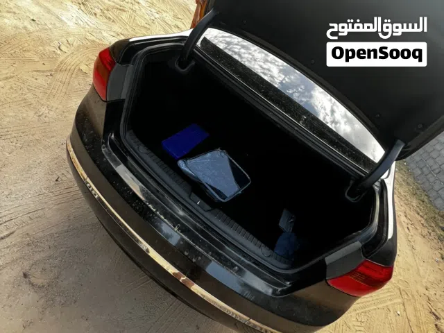 2012 كيا كادينزا Limited