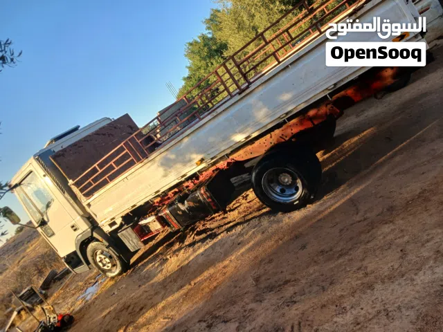 كنتر ريكاردو لنقل البضائع والاتات داخل وخارج طرابلس وكامل الجبل الغربي و مصراته الخمس زليتن.......