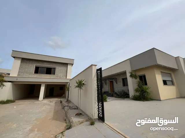 330 m2 4 Bedrooms Villa for Sale in Tripoli Ain Zara