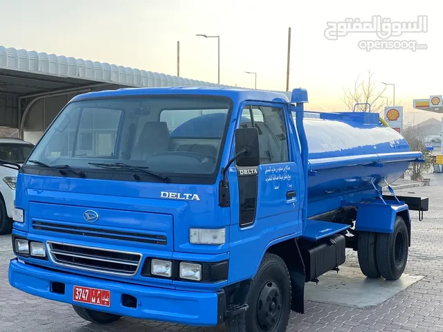 Used Isuzu Other in Al Dakhiliya