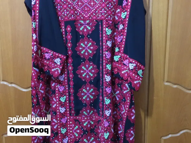 ثوب تطريز ماكنة