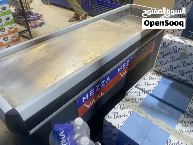 لبيع مكتب كاشير نظيف جدا وغالي من عيوب و كسر مستعمل
