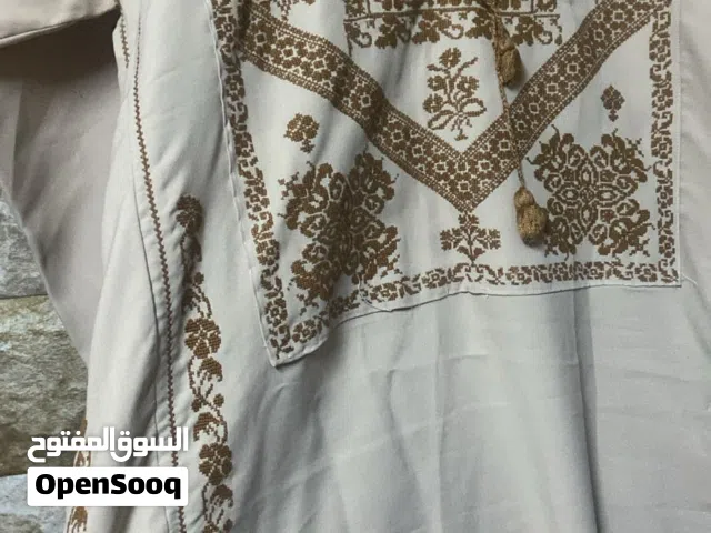 ثوب تطريز يدوي تراثي