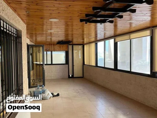 300 m2 4 Bedrooms Apartments for Rent in Amman Abdoun