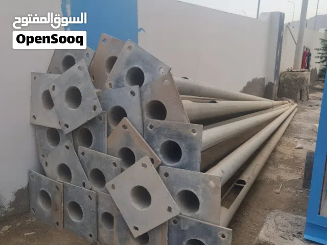 أعمدة إنارة طول العمود مع الزود 8متر