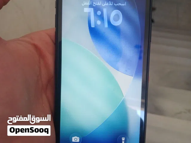 آيفون 11بحالة ممتازة شغال فيس ايدي