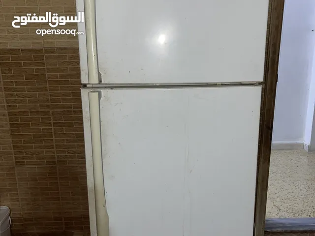 براد مستعمل جيد