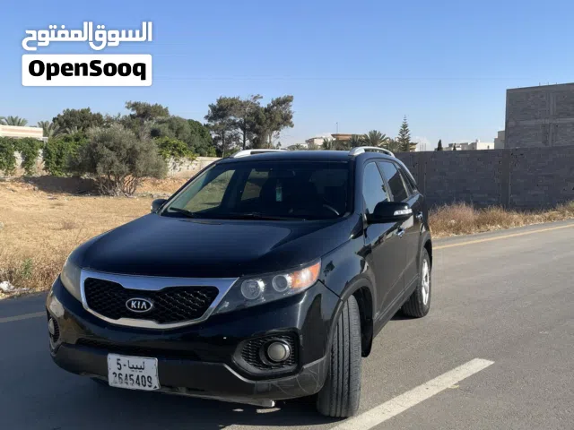 2011 كيا سورينتو Standard