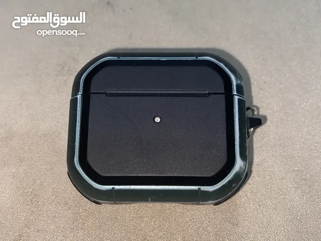 بوكس شحن اير بودز 3 اصلي مستعمل نظيف .