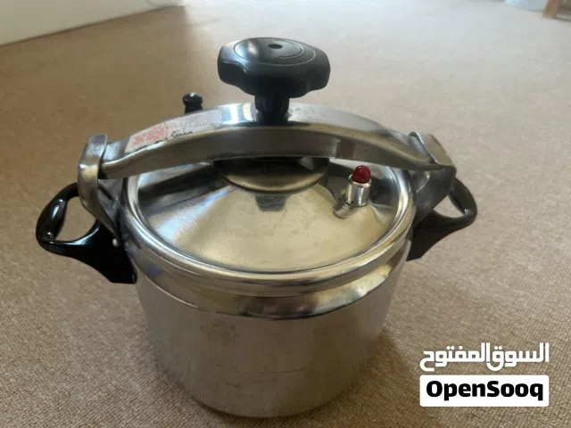 Pressure cooker