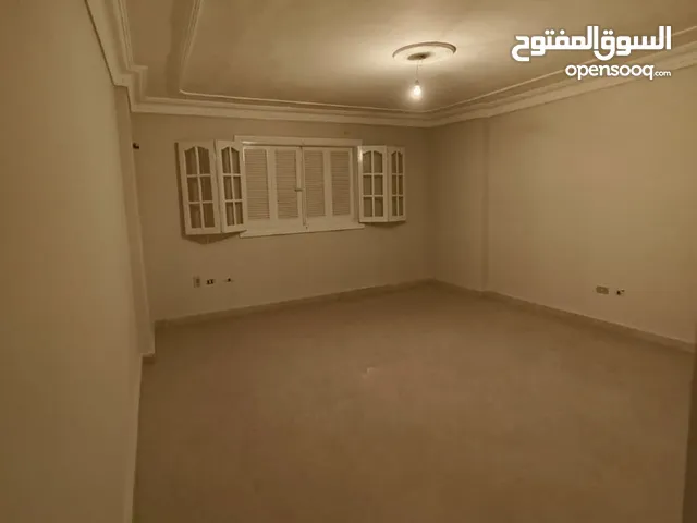 200 m2 3 Bedrooms Apartments for Sale in Alexandria Gianaclis