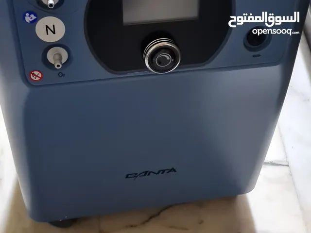 مولد اكسجين و اصطوانة اكسجين و حاضنة اسطوانة للتنقل