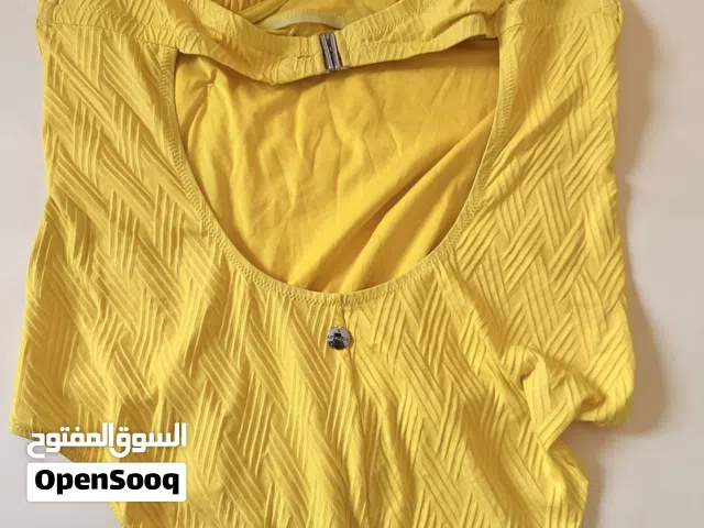 Iam selling light yellow lingerie , also can be used for swim wear