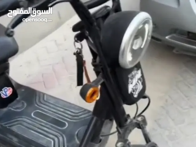 للبيع سكوتر نضيفه ماتشتكي من شي تم تصليح البريك الأمامي فقط الاستعمال جدآ خفيف كل شي مشيول منه موجود