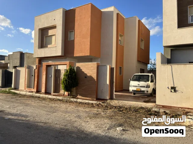350 m2 3 Bedrooms Villa for Sale in Tripoli Al-Jadada'a