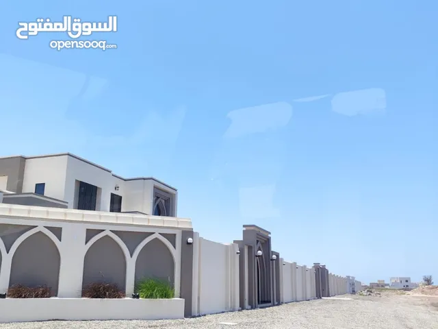 ارض سكنية كبيرة  جيدة لعمل استراحة مساحة 4065  فدان الباطنة  السويق منطقة خبة الخميس السعر 38 الف