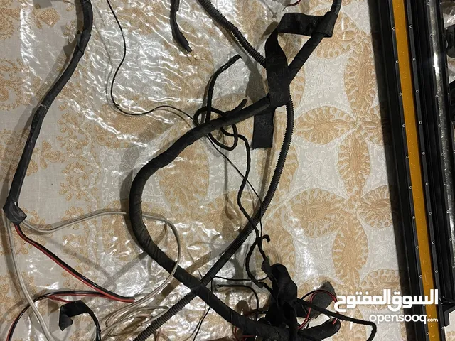 للبيع كشافات مع ظفيرتهم