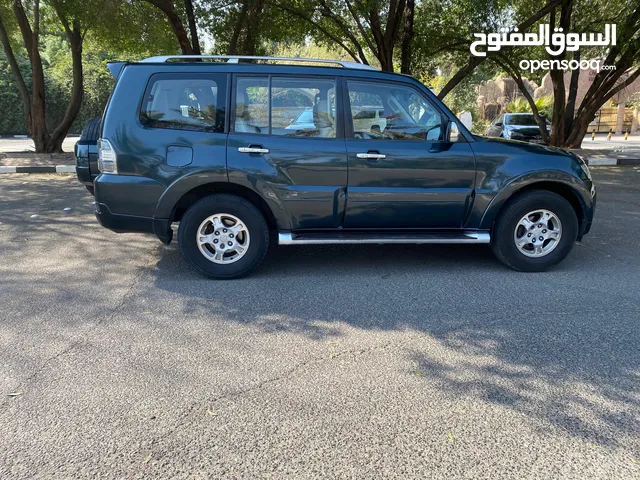 Used Mitsubishi Pajero in Farwaniya