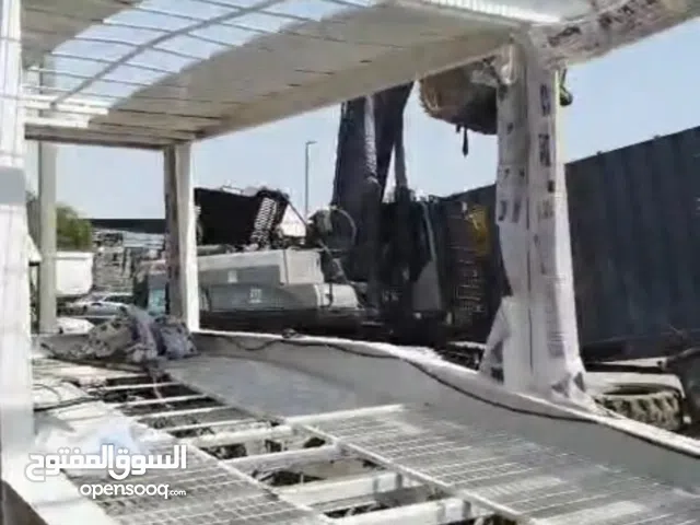 ناقلة سيارات جديدة