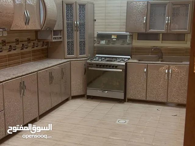 200 m2 3 Bedrooms Apartments for Rent in Al Riyadh Jenadriyah