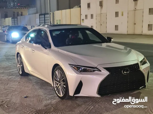 لكزس 350 is موديل 2024