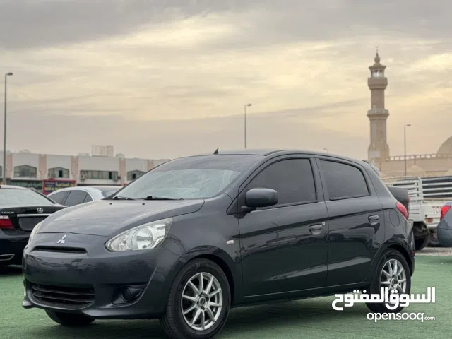 2014 ميتسوبيشي ميراج Standard
