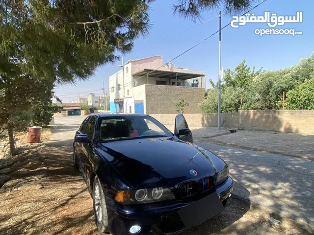 Bmw e39 520 2000 الدب