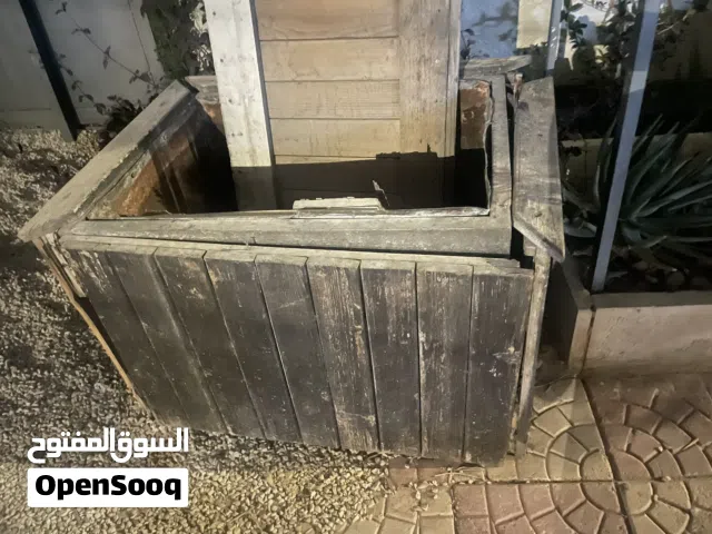 قوار زريعة حديد ملبس خشب حجم كبيير